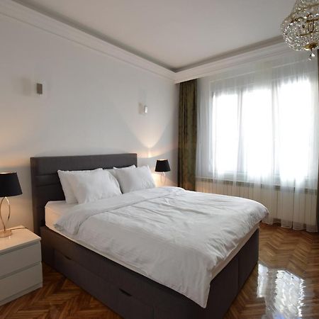 Crown Apartment - Your Most Comfortable Stay Beograd Eksteriør billede