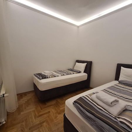 Crown Apartment - Your Most Comfortable Stay Beograd Eksteriør billede