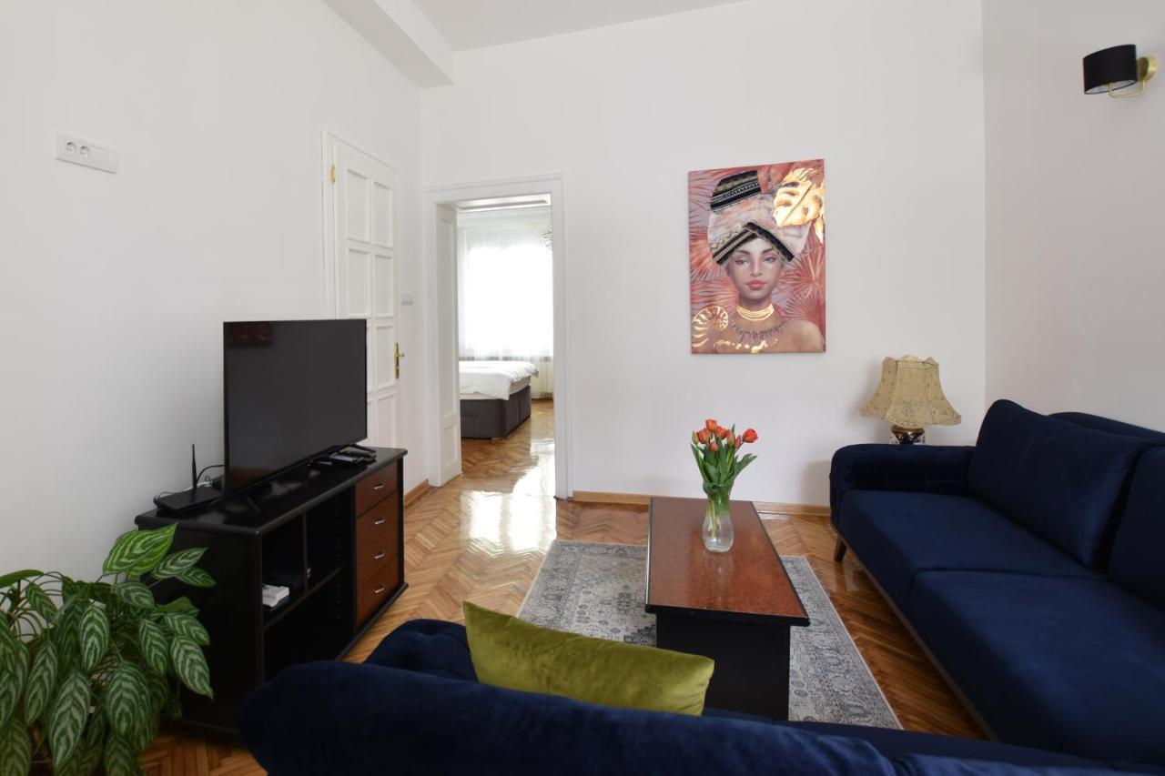 Crown Apartment - Your Most Comfortable Stay Beograd Eksteriør billede
