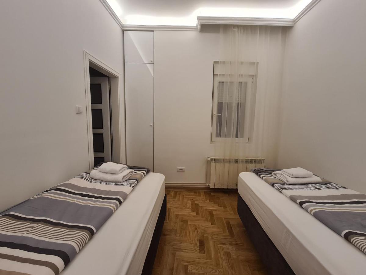 Crown Apartment - Your Most Comfortable Stay Beograd Eksteriør billede